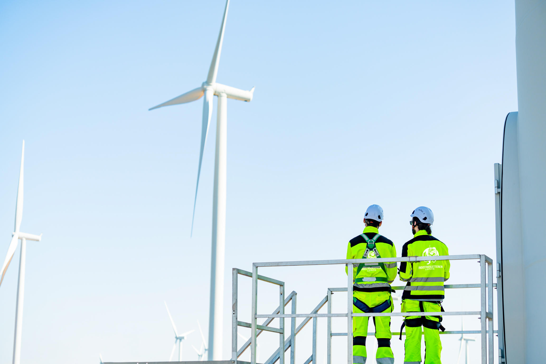 Industriekletterservice-home-Leistungen-Windkraftanlagen-Service